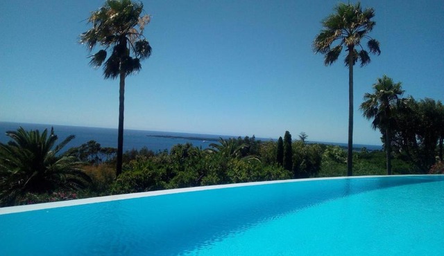 Festival de Cannes résidence de luxe piscine tennis