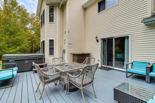 Fire Pit + Hot Tub: Peaceful Poconos Farms Getaway