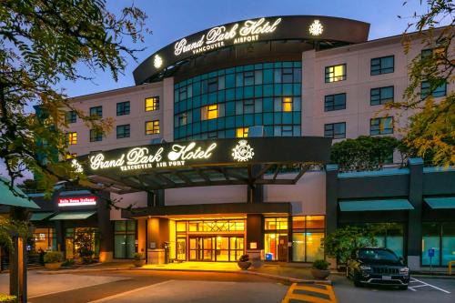 Grand Park Hotel Vancouver Airport, an Ascend Collection Hotel