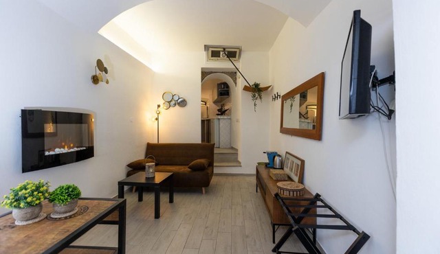 GuestHost - Rione VI Parione Cozy Flat