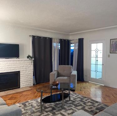 Home in West Vancouver