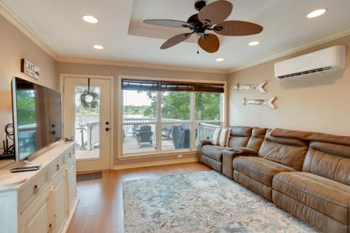 'Lakeside Haven' w/Deck & Views in Jefferson!