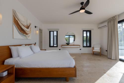 Las Palmeras Beach house