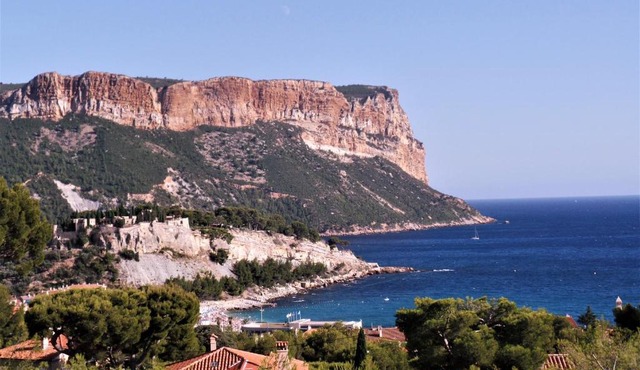 LE SEPT charmant studio aux portes des calanques