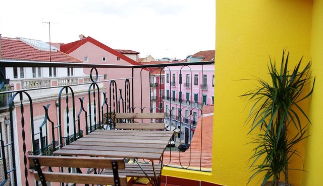 Lisbon Sloped Ceiling Apartment