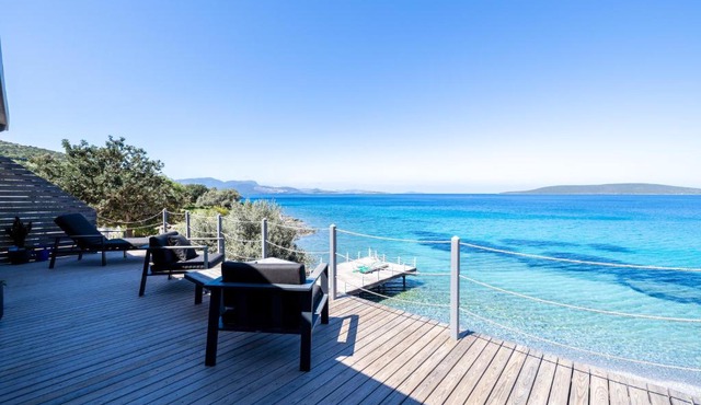 Love Beach Villa