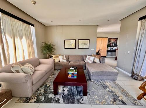 Luxurious Secure V&A Waterfront Apt