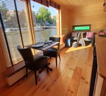 Mar&Mar Houseboat Studio