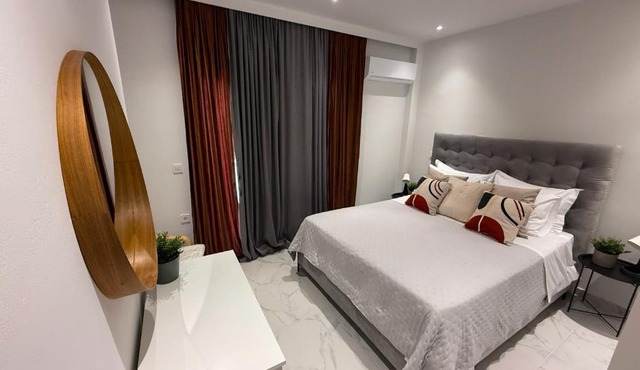 Miracle Luxury Suites