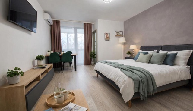 Modern Studio with Balcony near Metro Access