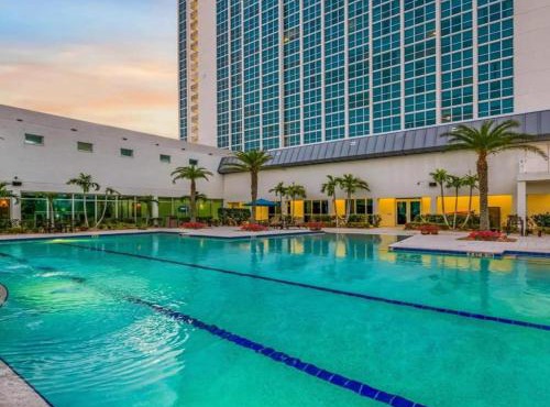 Oasis Downtown Fort Myers, Pool, Parking ,Pet Friendly