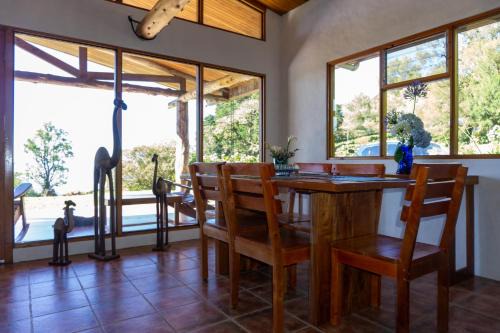 Peaceful Mountain Experience - Coyote House