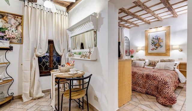 Piazza Navona Adorable Apartment