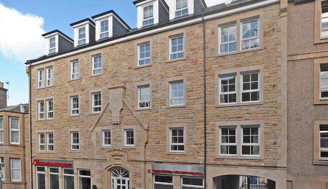 PREMIER SUITES Edinburgh Fountain Court