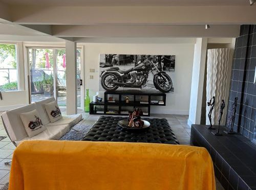 Private Bedroom, Bathroom, Shared Outdoor Pool, Hot Tub