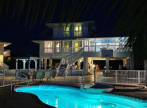 Private Estate Pool Ocean View 20 minutes to Key West
