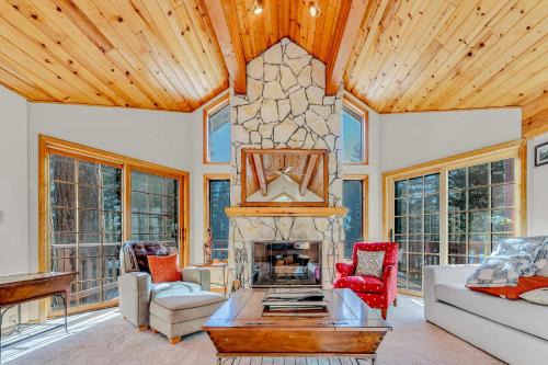 Spacious Tahoe City Home with Foosball and Lake Views