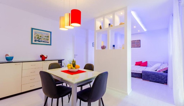 Studio Luce Mala