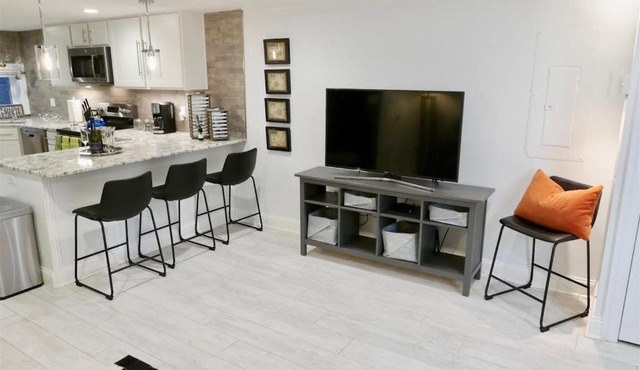 Stylish & Modern Apt Shaw PKING