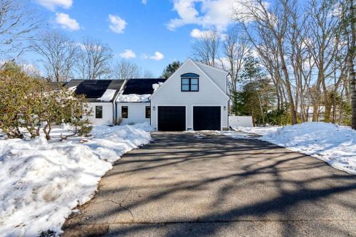 Stylish Retreat with Game Room, Home Theater & Outdoor Patio in Barnstable, Massachusetts
