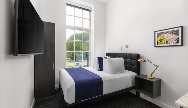 Stylish Studio in Historic Boston - #206