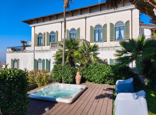 Villa Bianca Home