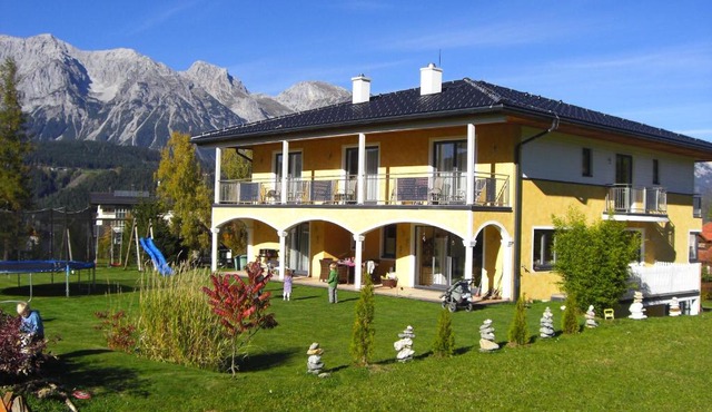 Villa Castelli