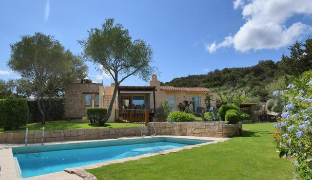 [Villa indipendente piscina privata] e vista mare