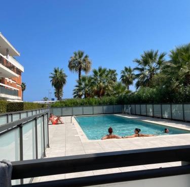 VILLENEUVE LOUBET PLAGE- Entre NICE et CANNES