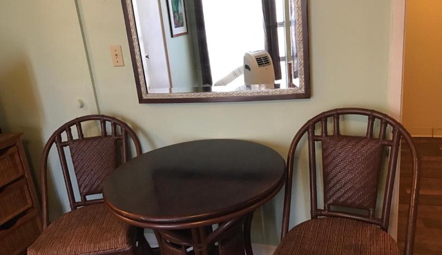 Waikiki Whale Watcher Apts 304A
