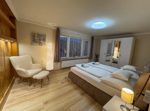 White Pearl Apartment