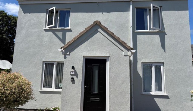 Wogan Mews - Dog friendly cottage near the sea with parking