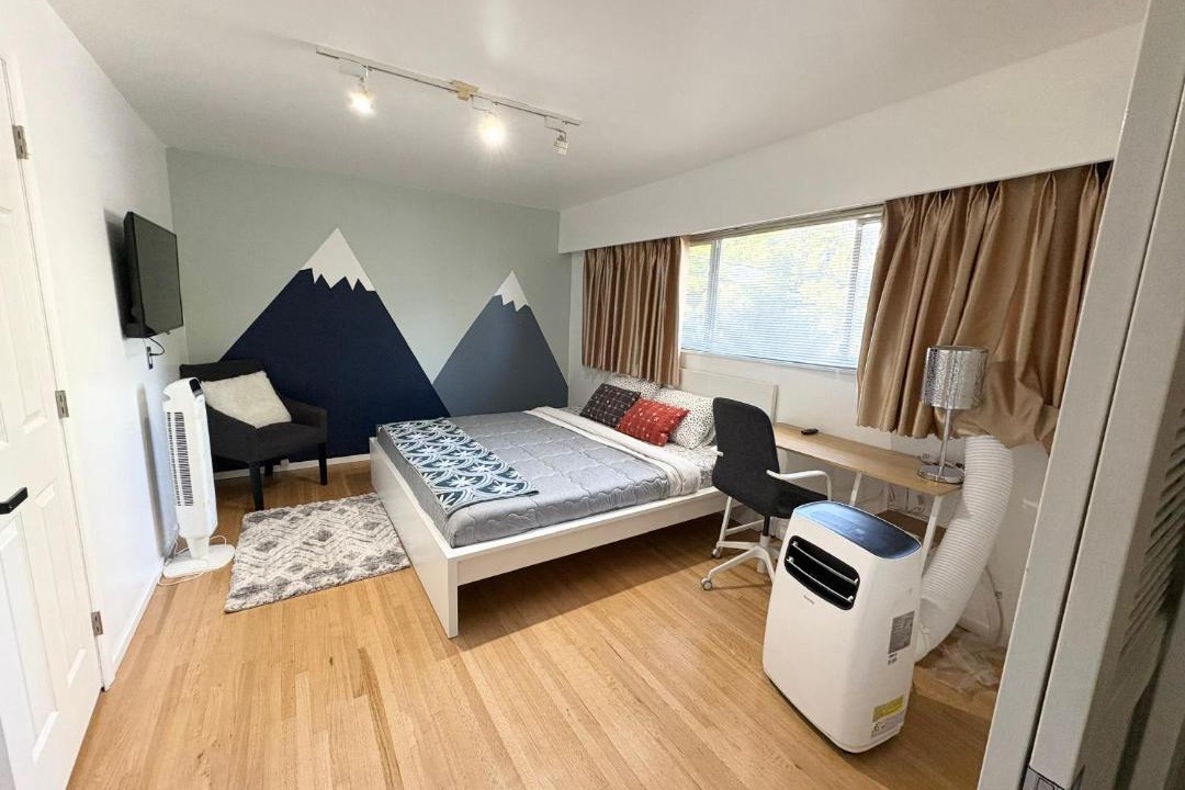 Photo of Bedroom in Oakridge