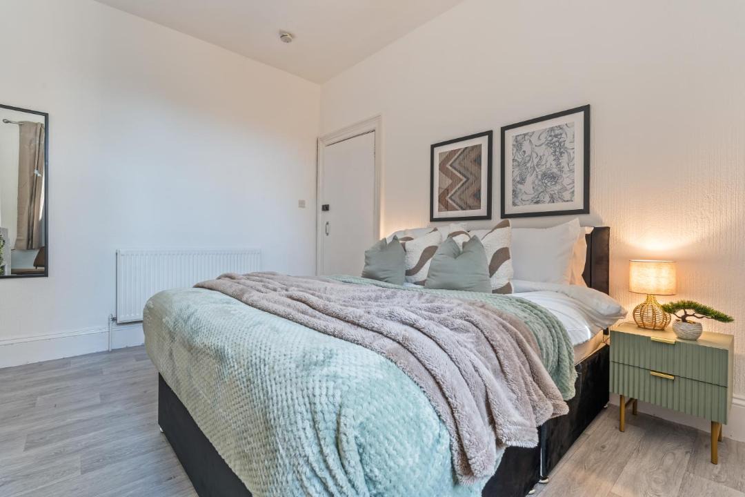 Photo of Bedroom in Bath
