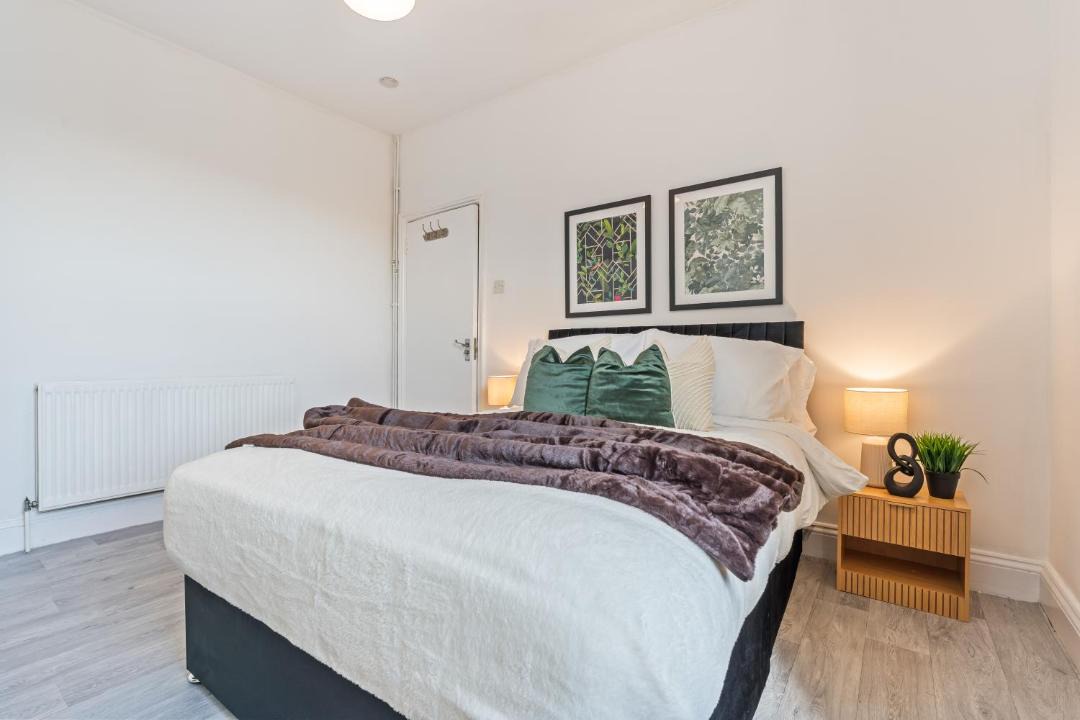 Photo of Bedroom in Bath