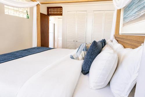 Charming cottage located in Cap Estate - Orchid Cottage home
