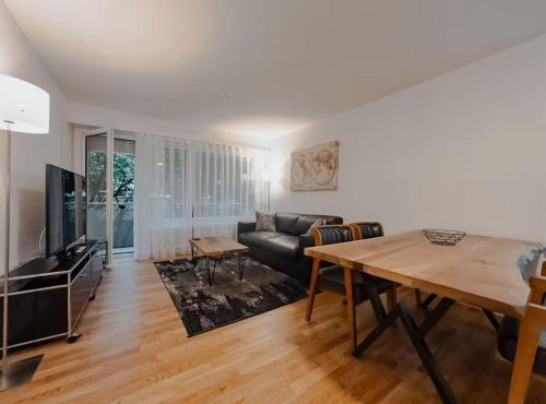 Fantastic 2BR in the city center - Sky7