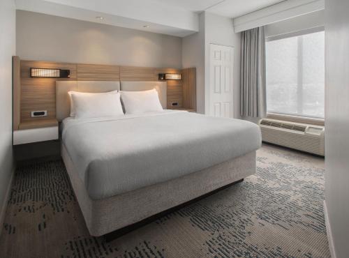 SpringHill Suites Pittsburgh Mills