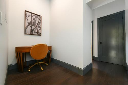 Remodeled 2BR Downtown Near Acrisure Stadium