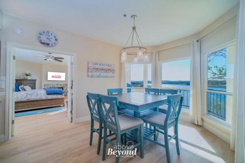 Spacious 3BR Lakefront Sunset Condo w Restaurant
