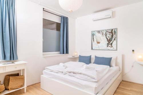 Art Apartment Karlsplatz by ichbucheAT