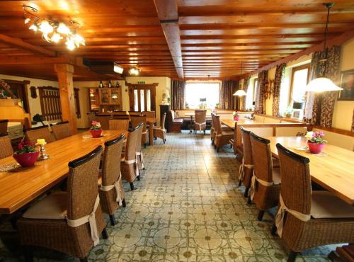 Apartment in Krispl near Hiking Trails