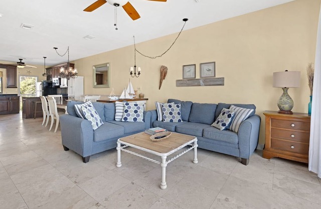 Pet Friendly, Gulf Front!